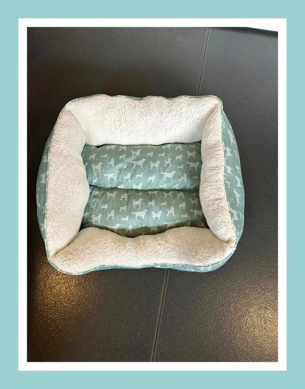 Sweet Dreams Dog Bed - Small/Medium H 15 x W 46 x D 36 cm Brand new