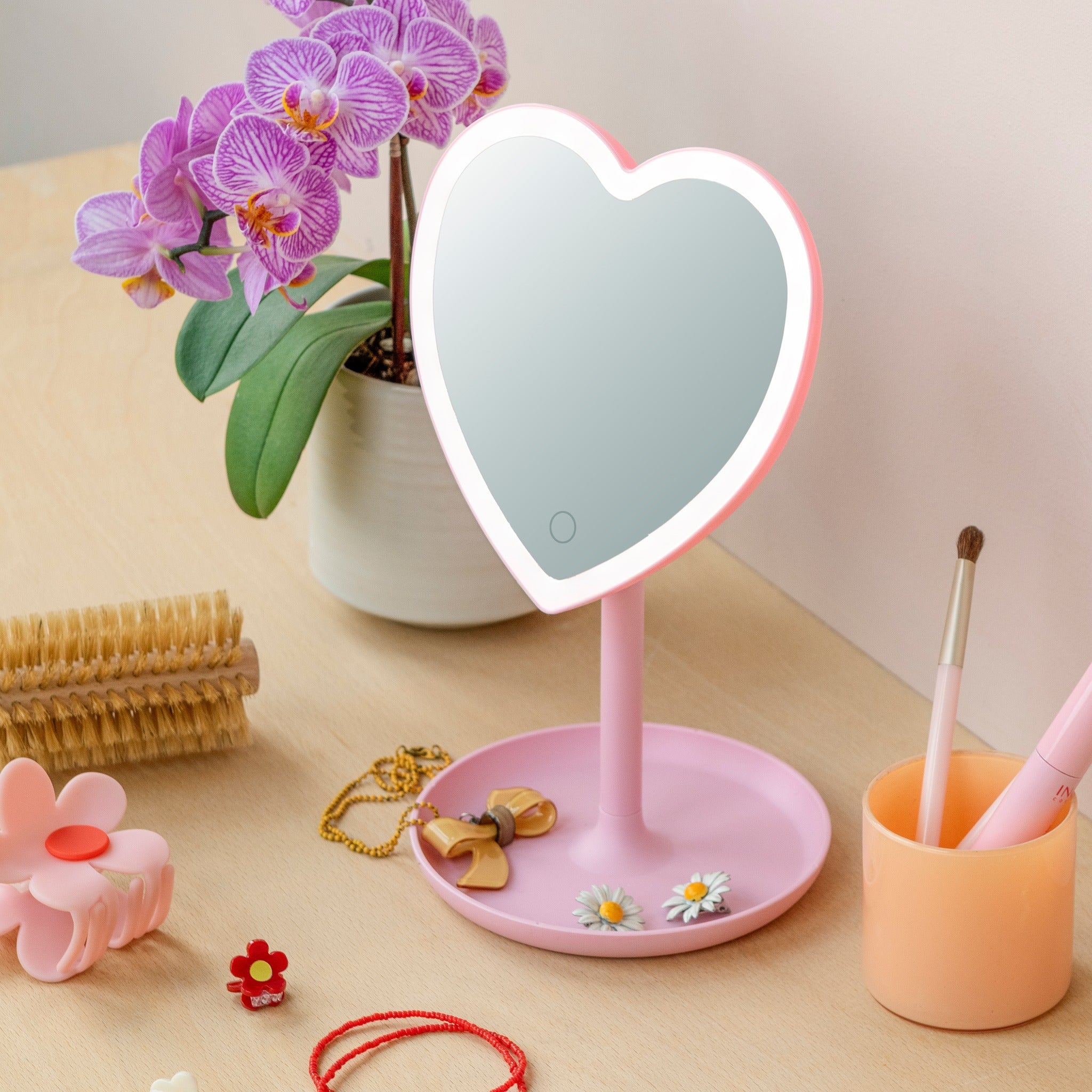 Light Up Vanity Mirror - Heart boxed ideal as a gift
