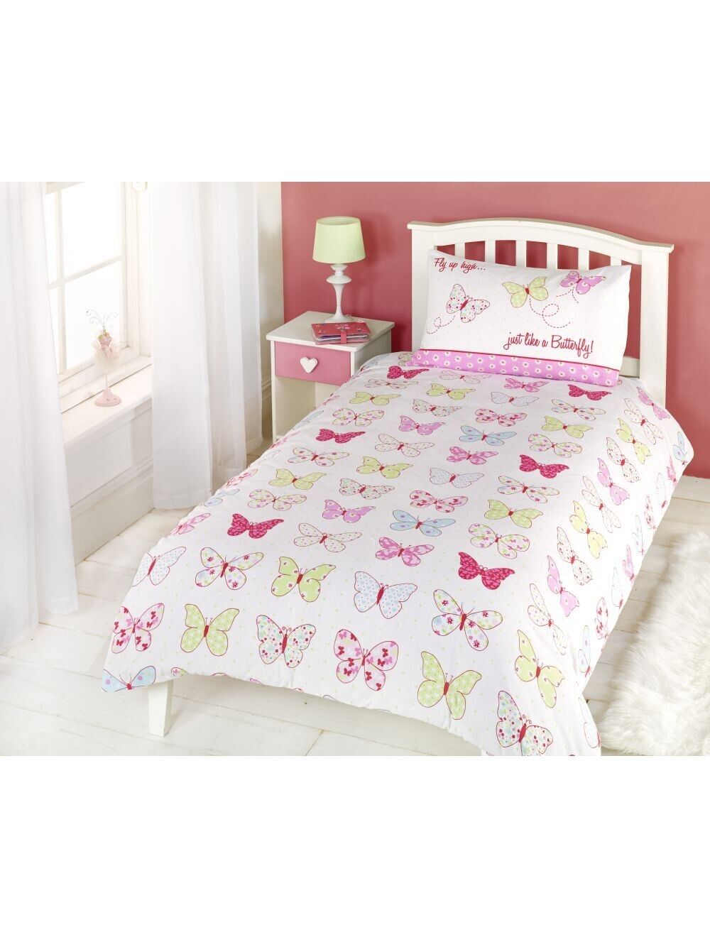 Fly Up High - Single Duvet set popper fastening. Brand new, Sealed