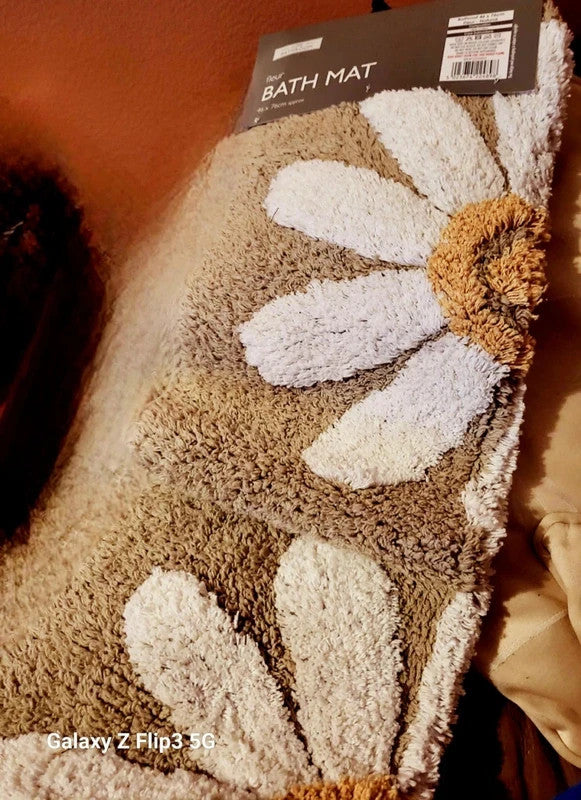 Daisy 100 %  Cotton Bath Mat - Natural   50 cm x 80 cm (Approx)