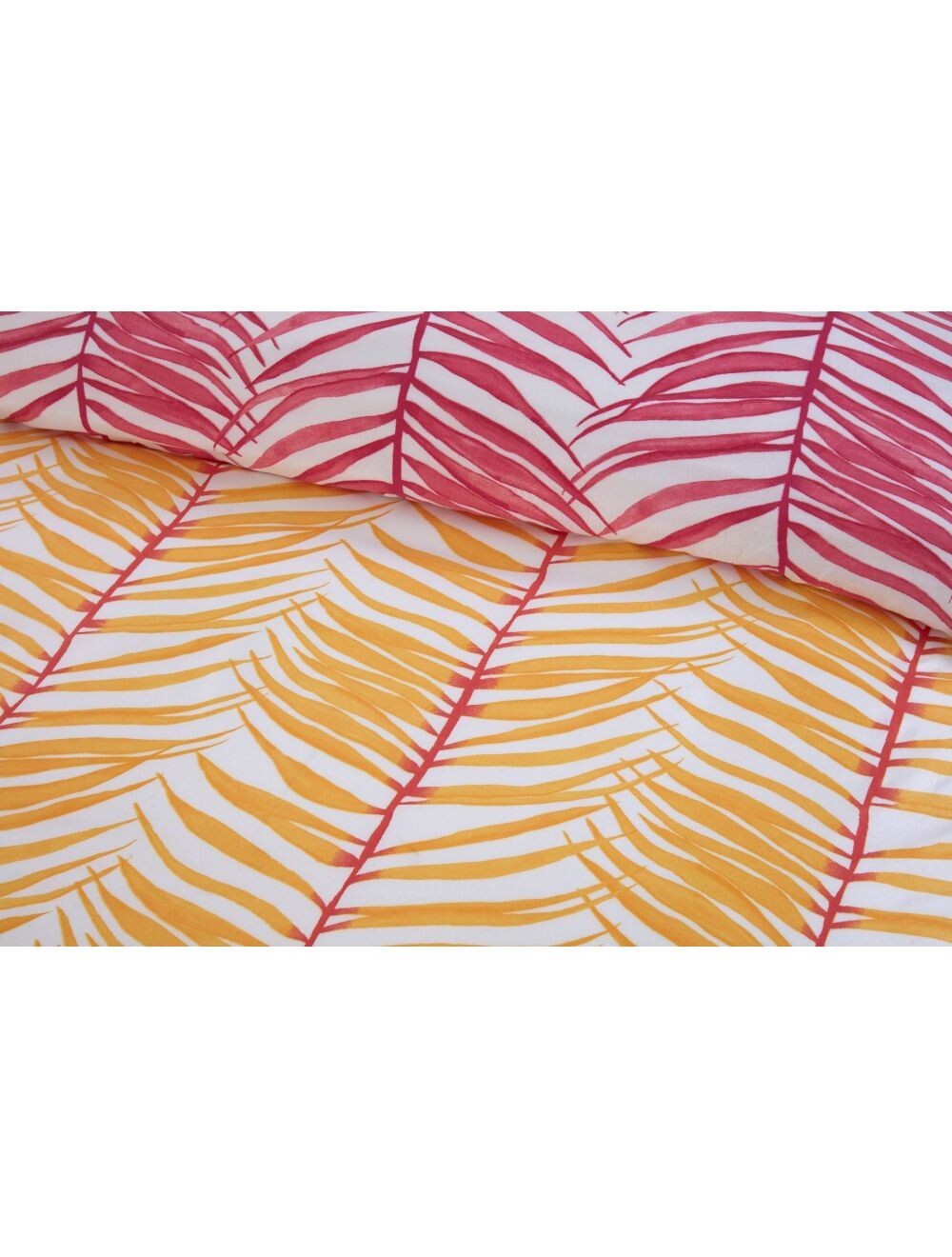 Tropical Trails - Duvet set King Size. Reversible. Popper Fastening