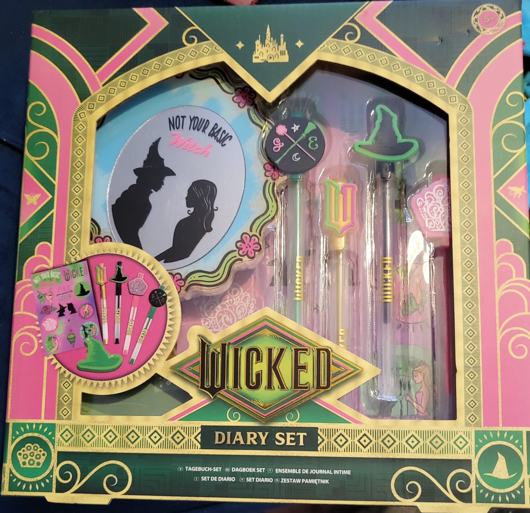 Official Wicked Diary Set